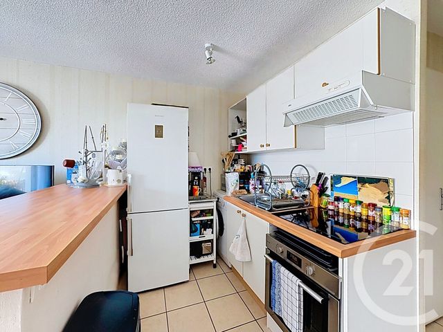 Appartement T3 à vendre - 3 pièces - 53.58 m2 - GUJAN MESTRAS - 33 - AQUITAINE - Century 21 Duprat & Associés