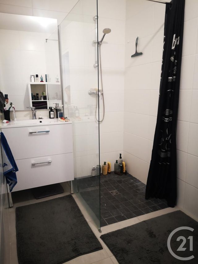 Appartement F3 à louer - 3 pièces - 75.81 m2 - BIGANOS - 33 - AQUITAINE - Century 21 Duprat & Associés