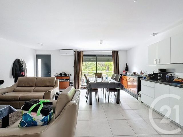 Appartement F3 à louer - 3 pièces - 75.69 m2 - BIGANOS - 33 - AQUITAINE - Century 21 Duprat & Associés