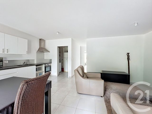 Appartement F3 à louer - 3 pièces - 75.69 m2 - BIGANOS - 33 - AQUITAINE - Century 21 Duprat & Associés