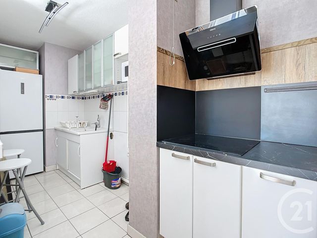 Appartement F4 à louer - 4 pièces - 68.63 m2 - GUJAN MESTRAS - 33 - AQUITAINE - Century 21 Duprat & Associés