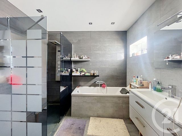 maison à vendre - 4 pièces - 125.3 m2 - GUJAN MESTRAS - 33 - AQUITAINE - Century 21 Duprat & Associés