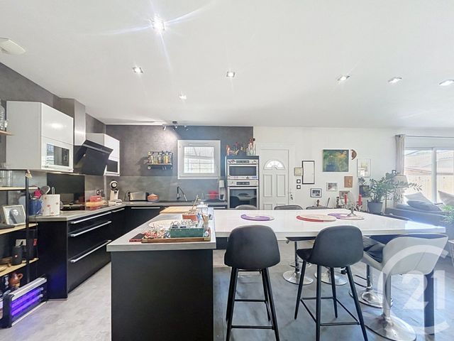 maison à vendre - 4 pièces - 125.3 m2 - GUJAN MESTRAS - 33 - AQUITAINE - Century 21 Duprat & Associés