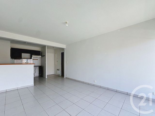 Appartement T3 à vendre - 3 pièces - 57.0 m2 - GUJAN MESTRAS - 33 - AQUITAINE - Century 21 Duprat & Associés