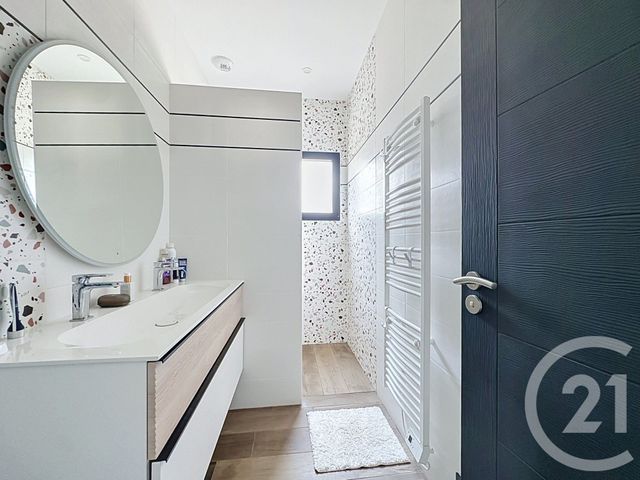 maison à vendre - 5 pièces - 122.76 m2 - GUJAN MESTRAS - 33 - AQUITAINE - Century 21 Duprat & Associés