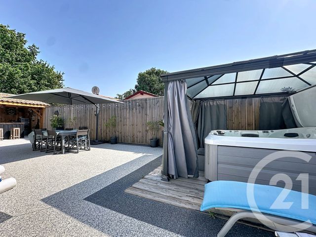 maison à vendre - 5 pièces - 122.76 m2 - GUJAN MESTRAS - 33 - AQUITAINE - Century 21 Duprat & Associés