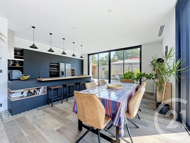 maison à vendre - 5 pièces - 122.76 m2 - GUJAN MESTRAS - 33 - AQUITAINE - Century 21 Duprat & Associés