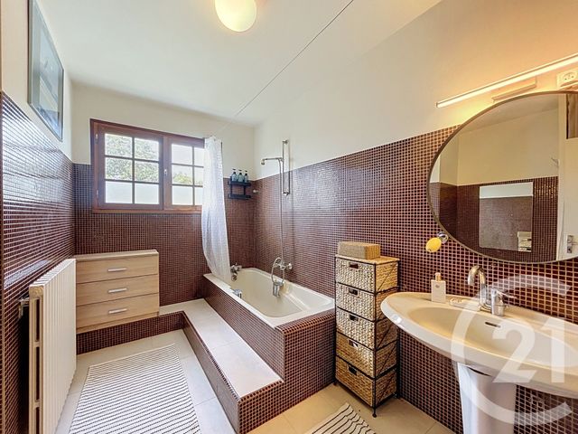 maison à vendre - 7 pièces - 193.47 m2 - GUJAN MESTRAS - 33 - AQUITAINE - Century 21 Duprat & Associés
