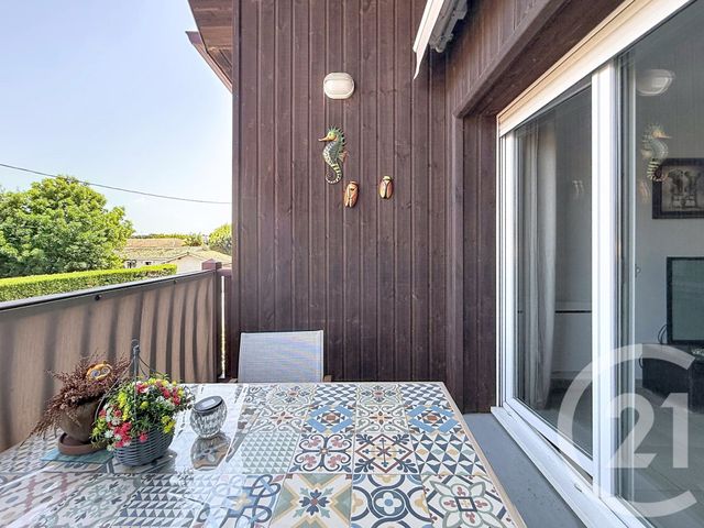 Appartement F2 à vendre - 2 pièces - 42.52 m2 - GUJAN MESTRAS - 33 - AQUITAINE - Century 21 Duprat & Associés
