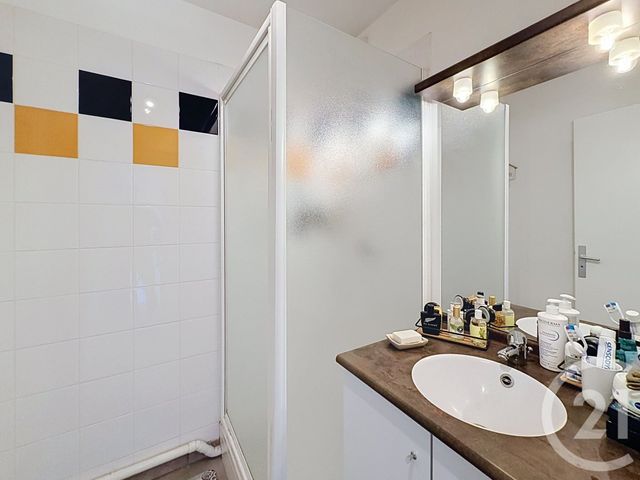 Appartement F2 à vendre - 2 pièces - 42.52 m2 - GUJAN MESTRAS - 33 - AQUITAINE - Century 21 Duprat & Associés