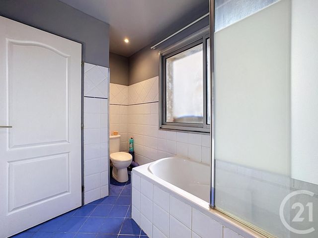 Appartement F1 à louer - 1 pièce - 43.75 m2 - GUJAN MESTRAS - 33 - AQUITAINE - Century 21 Duprat & Associés