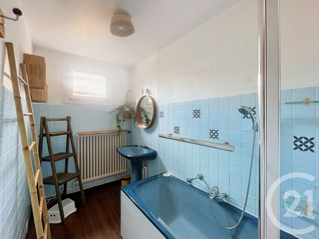 maison à louer - 6 pièces - 177.07 m2 - GUJAN MESTRAS - 33 - AQUITAINE - Century 21 Duprat & Associés