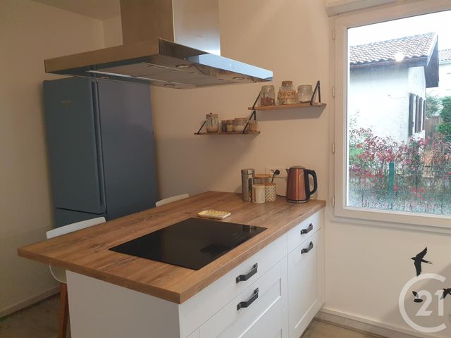 Appartement T3 à louer - 3 pièces - 60.12 m2 - BIGANOS - 33 - AQUITAINE - Century 21 Duprat & Associés