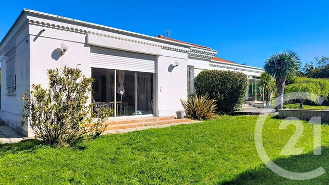 maison à vendre - 9 pièces - 214.0 m2 - GUJAN MESTRAS - 33 - AQUITAINE - Century 21 Duprat & Associés
